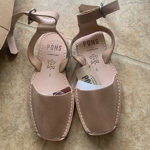 Pons Avarcas Tan Ankle Strap Sandals